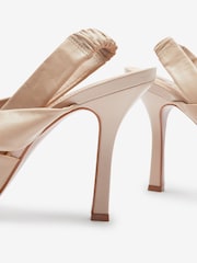 Bone Cream Signature Forever Comfort® Leather Twist Sandals - Image 5 of 10