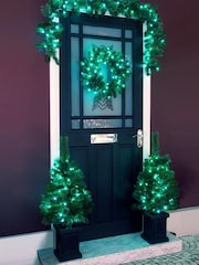LG Outdoor Green Colour Changeable Christmas Door Set with Wreath, Garland & 2 Trees - Image 5 of 7