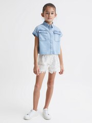 شورت دانتيل Skylar من Reiss - صورة 3 من 6