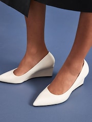 Kost - Koničasti čevlji s polno peto Forever Comfort® - Slika 2 iz 8