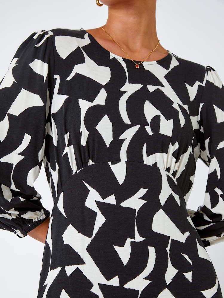 Roman Black Petite Geo Print Stretch Midi Dress - Image 5 of 5