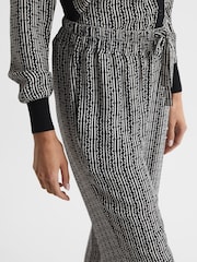 Reiss Black Sky Printed Wide Leg Trousers - Image 4 of 7