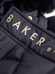 Granatowy - Nieprzemakalny płaszcz Baker By Ted Baker z paskiem - Image 13 of 17