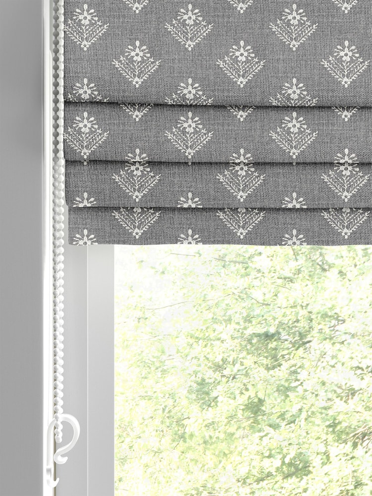 Laura Ashley Grey Lady Fern Made To Measure Roman Blinds - Image 2 of 6