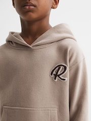 Reiss Taupe Cade Junior Relaxed Garment Dyed Logo Hoodie - Image 4 of 6