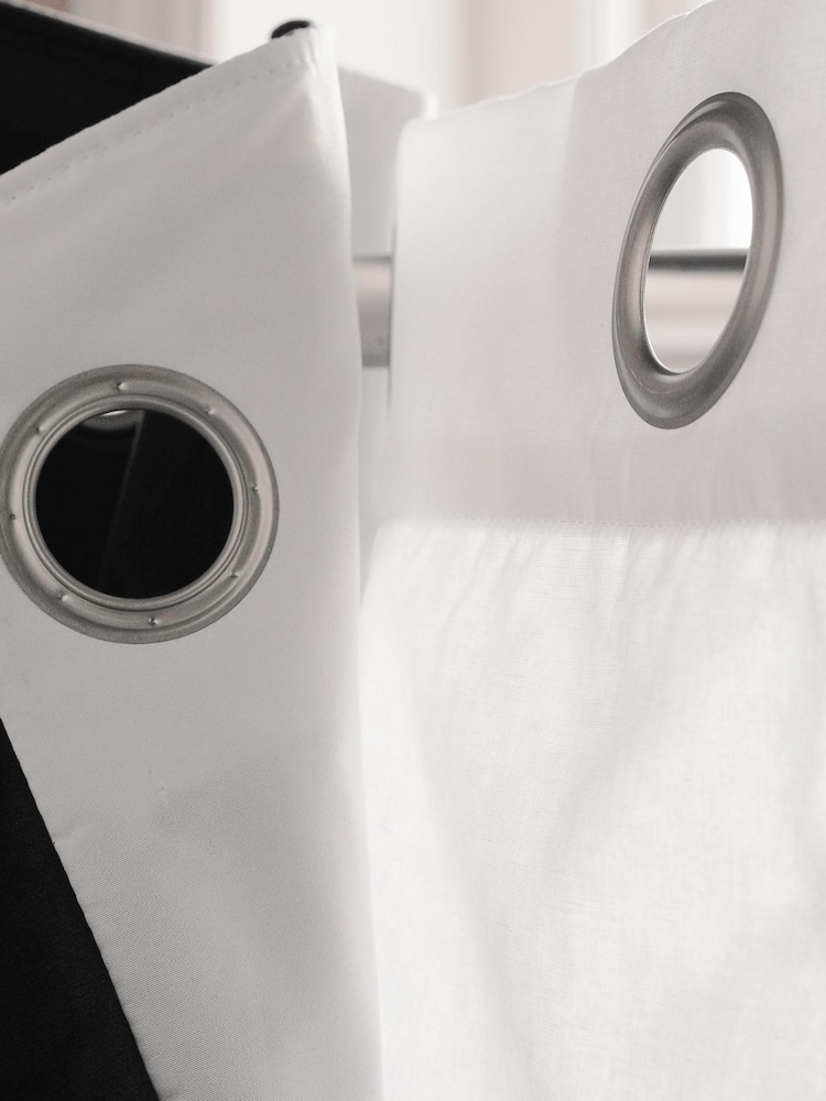 White Super Thermal Eyelet Curtain Linings - Image 2 of 4