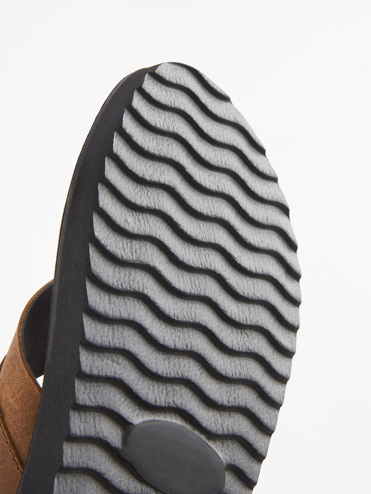 Tan Brown Leather Flip Flops - Image 4 of 4 Tan Brown Leather Flip Flops - Image 4 of 4