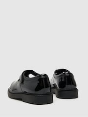Nizki črni lakasti čevlji s T-paščkom Schuh - Slika 3 iz 4