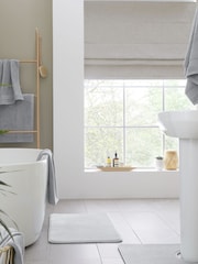 Catherine Lansfield Set of 2 Anti-Bacterial 100% Cotton Towels - Image 4 of 4