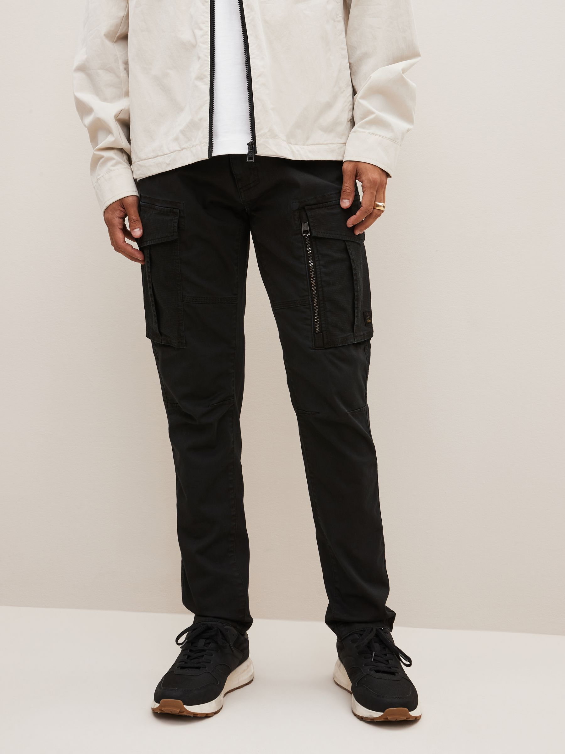 ACRONYM 2022SS Nylon Stretch 8-Pocket Trouser (P39-M) | HUES