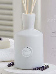 Country Luxe Spa Retreat Lavender and Geranium 400ml Fragranced Reed Diffuser - Image 2 of 3