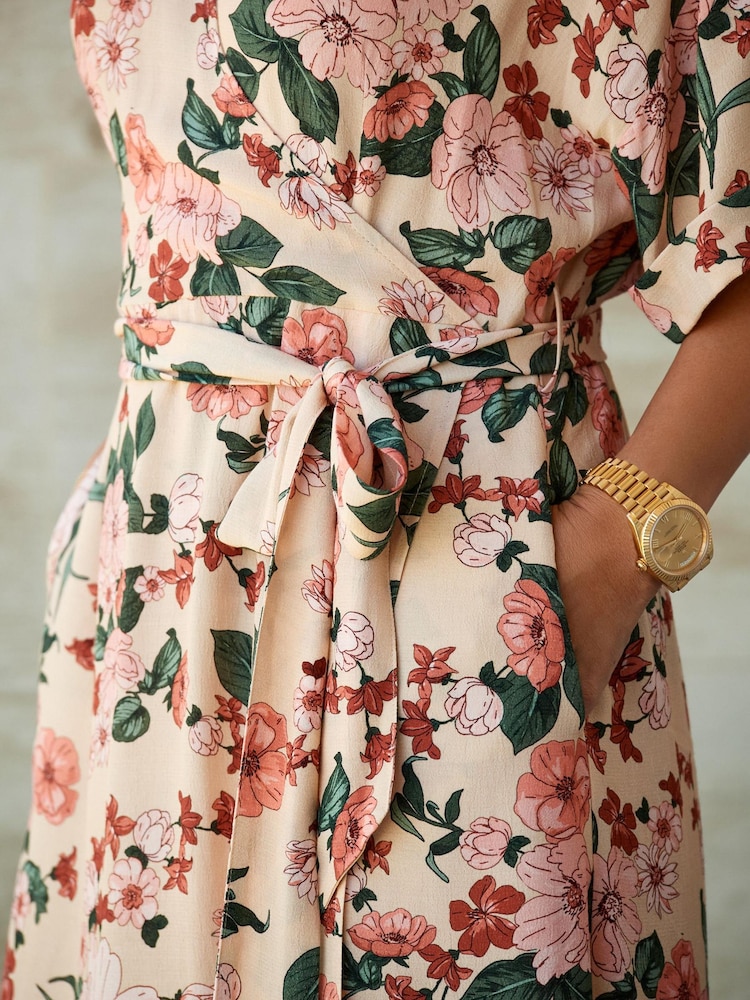 Crème - Myleene Klass Robe portefeuille Floral Imprimé - Image 5 of 6