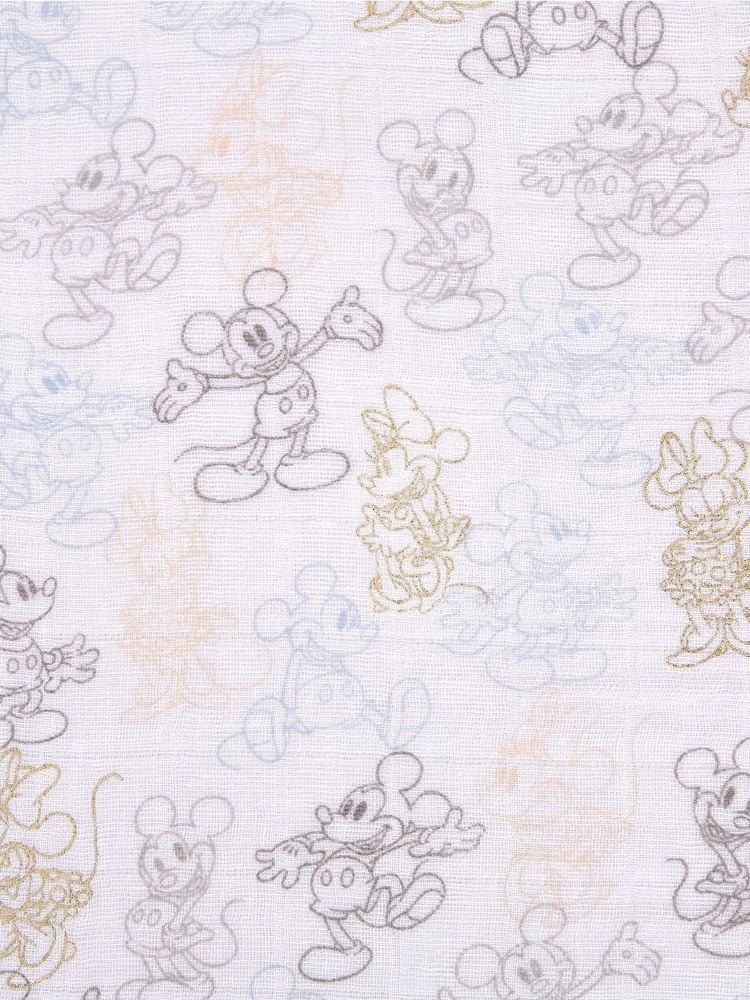 aden + anais White Anais™ Large Disney BaMinnie Mouse 100% Cotton Muslin Blankets 3 Pack - Image 6 of 6