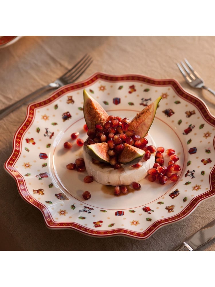 Villeroy and Boch Red Toy's Delight Christmas Dinner Plate - Image 2 of 2
