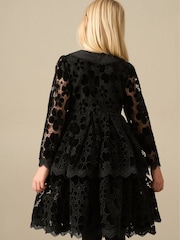 Angel & Rocket Maeva Velvet Lace Dress - תמונה 2 מתוך 3