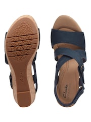 Niebieski - Sandały na koturnie Clarks Rose Way - Image 7 of 7