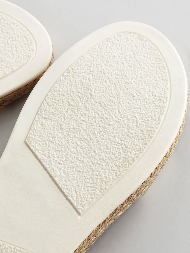 Or - Sandales Forever Comfort® en cuir à bretelles élastiques - Image 8 of 8