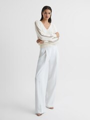 Reiss Ivory/Gold Tara Colourblock V-Neck Knitted Jumper - Image 3 of 7