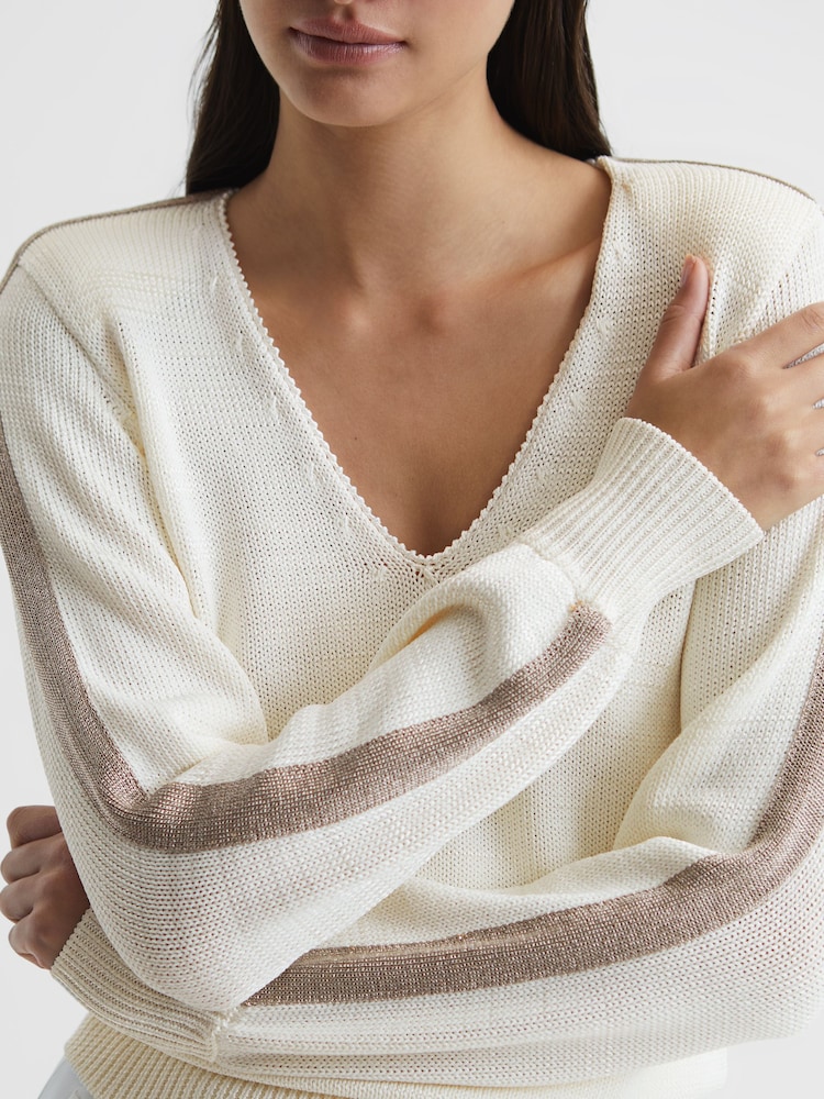 Reiss Ivory/Gold Tara Colourblock V-Neck Knitted Jumper - Image 7 of 7