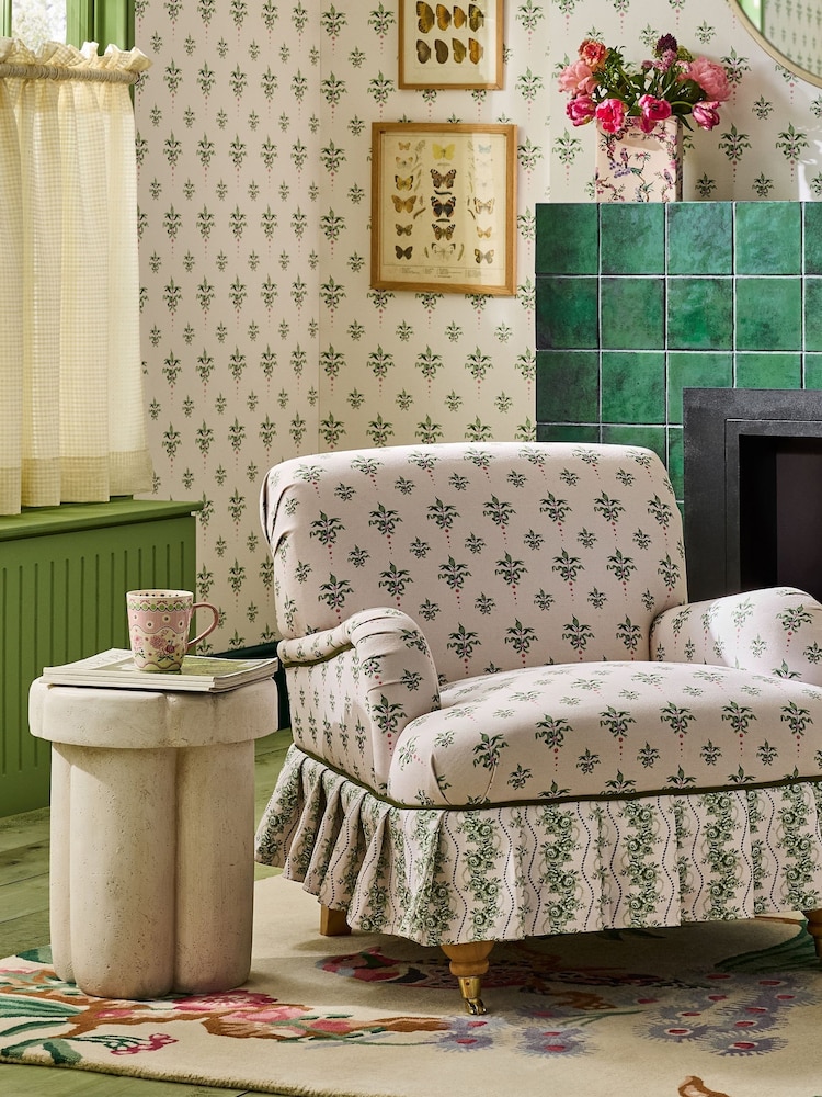 Cath Kidston Cream Cath Crest A4 Wallpaper Sample - Image 5 of 5 Cath Kidston Cream Cath Crest A4 Wallpaper Sample - Image 5 of 5