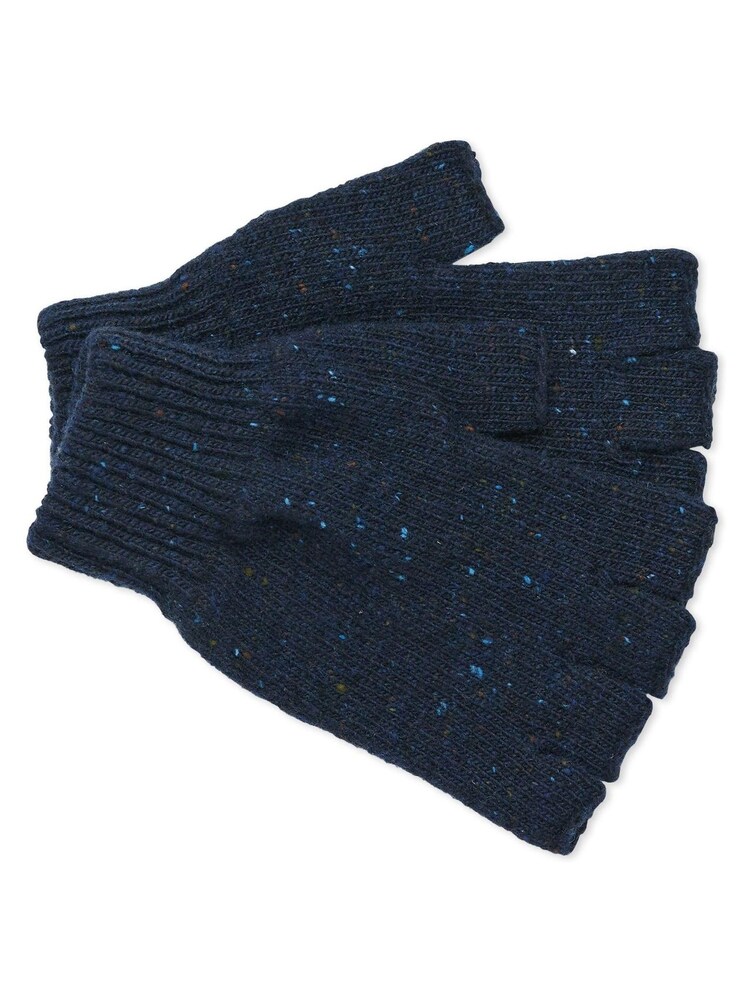 Celtic & Co. Grey Donegal Fingerless Unisex Gloves - Image 2 of 3 Celtic & Co. Grey Donegal Fingerless Unisex Gloves - Image 2 of 3