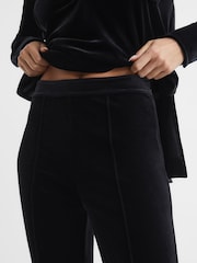 Reiss Black Joy Velvet Flared Trousers - Image 4 of 6
