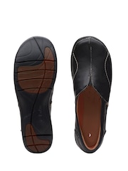 Clarks Black Leather Un Loop Stride Shoes - Image 4 of 7