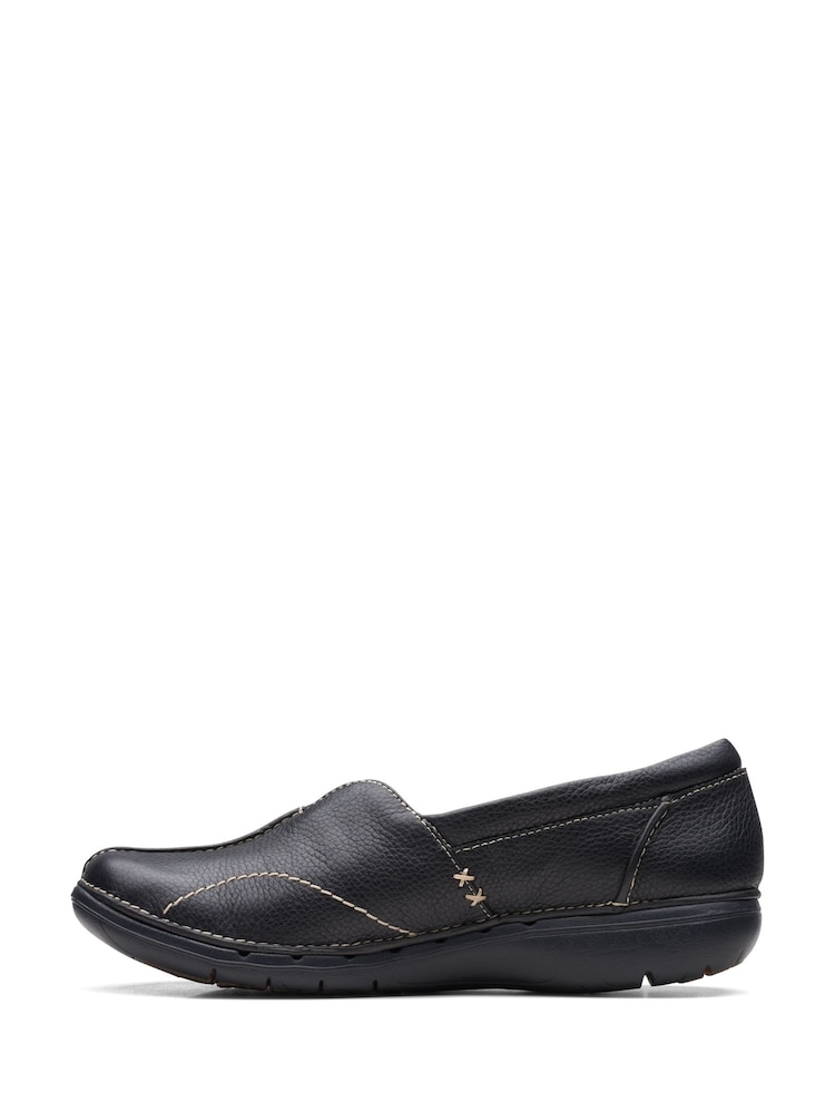 Clarks Black Leather Un Loop Stride Shoes - Image 7 of 7