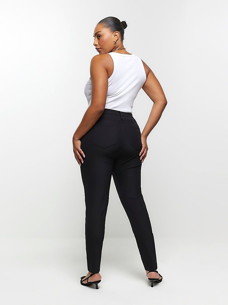 River Island בצבע שחור, מכנסיים, דגם Techno - תמונה 2 מתוך 6 River Island בצבע שחור, מכנסיים, דגם Techno - תמונה 2 מתוך 6