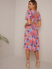 Chi Chi London Geblümtes Midikleid mit eckigem Ausschnitt - Bild 2 von 4