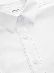 Blanc - Chemise d’école Clarks Girls ajustée à manches courtes - Image 8 de 9