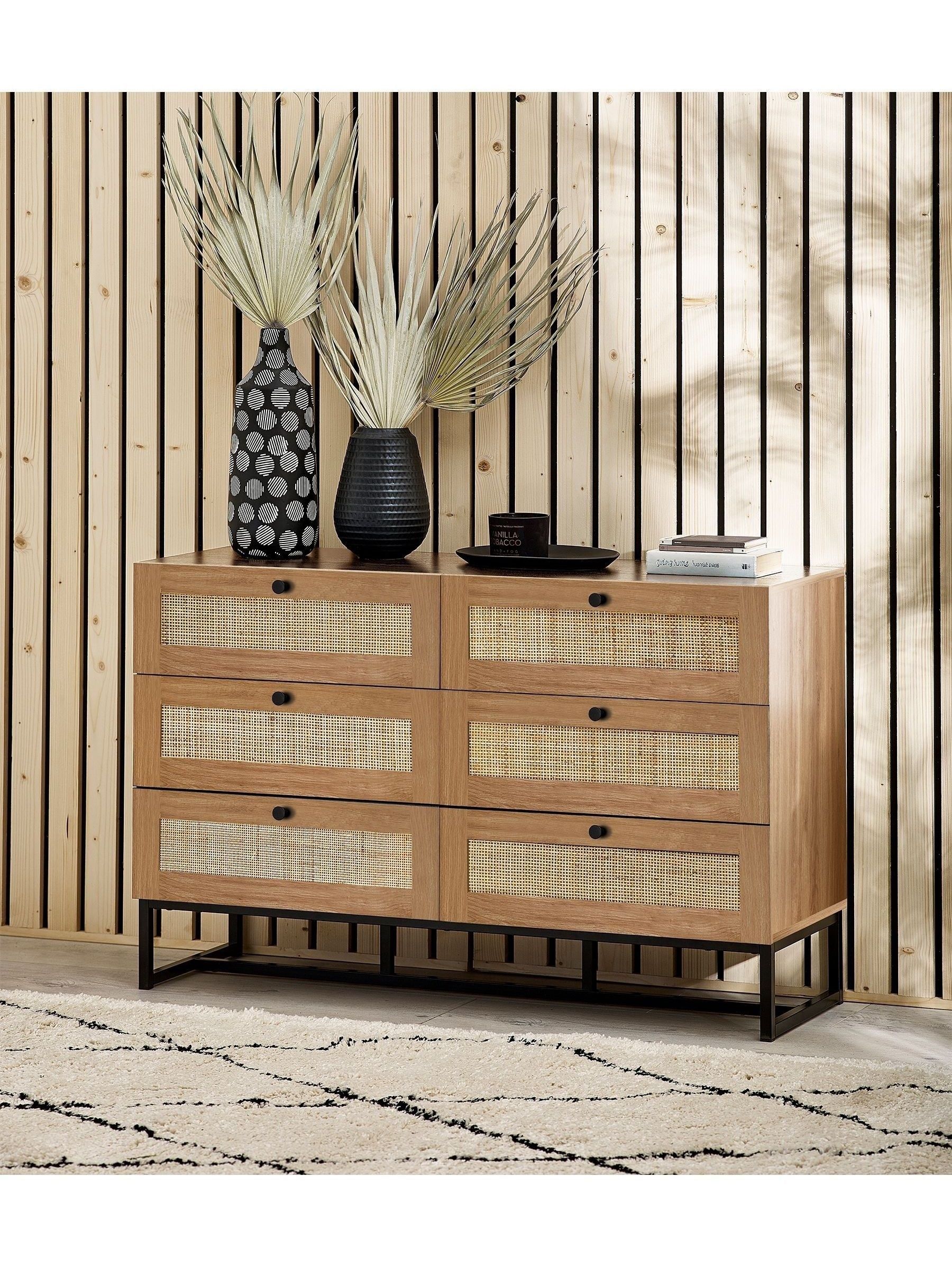 Credenza Padstow Julian Bowen – Stile Moderno E Retrò Con Ante In Rattan Naturale E Base In Metallo, 160x40x75 Cm, Finitura Nero - 6