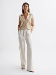 Reiss Camel Nellie Knitted Collared V-Neck Top - Image 3 of 5