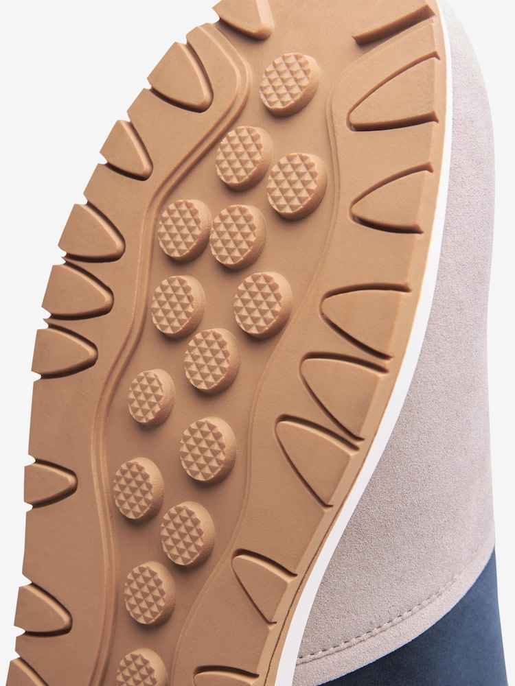 Siva/mornarsko modra - Športni copati s panelnim detajlom Forever Comfort® - Slika 6 iz 6 Siva/mornarsko modra - Športni copati s panelnim detajlom Forever Comfort® - Slika 6 iz 6