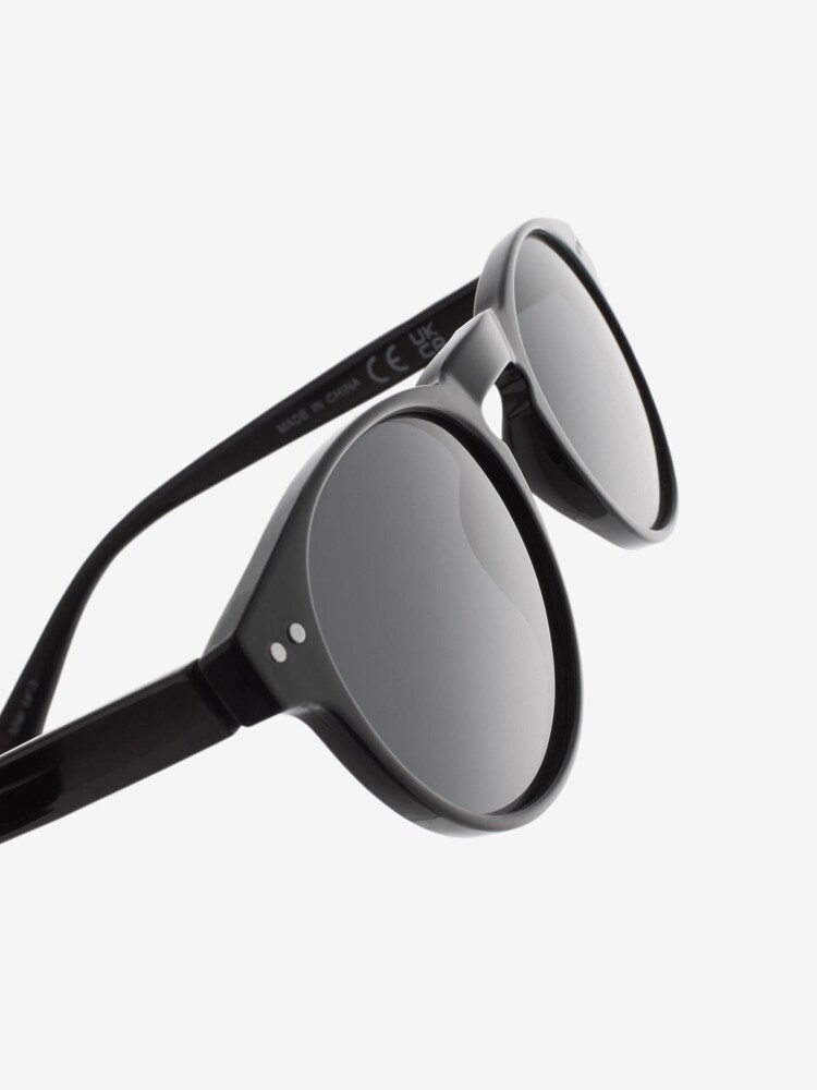 Black Round Polarised Sunglasses - Image 4 of 5