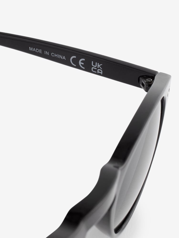 Black Round Polarised Sunglasses - Image 5 of 5