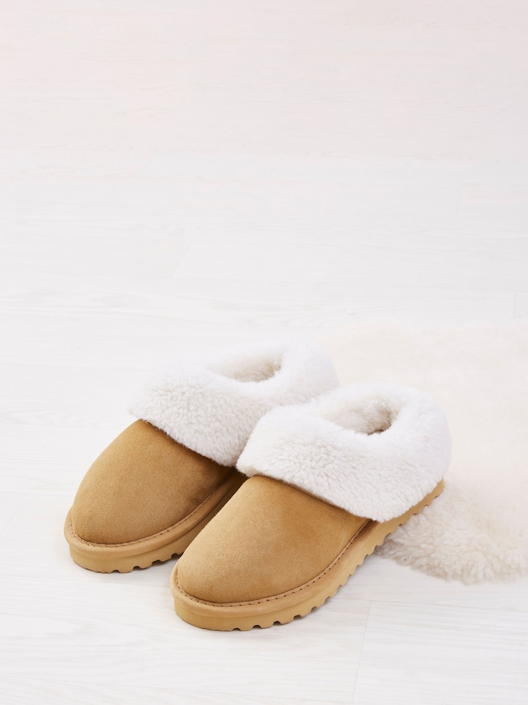 Celtic & Co. Cribba Brown Clog Slippers - Image 7 of 7