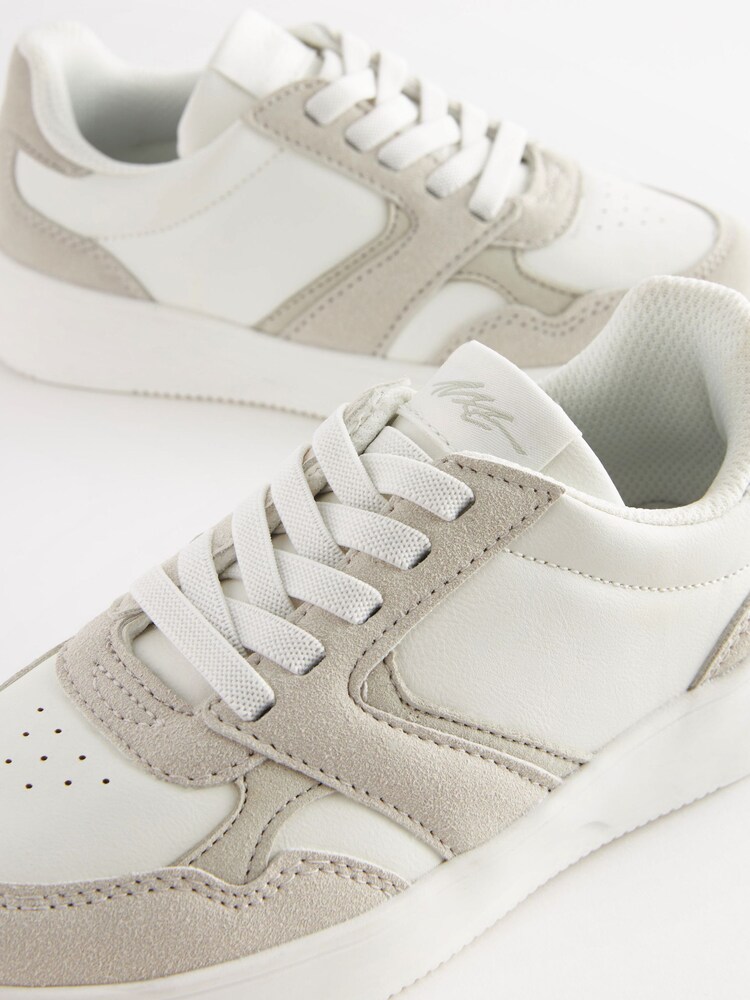 White Lace-Up Shoes - Image 5 of 6
