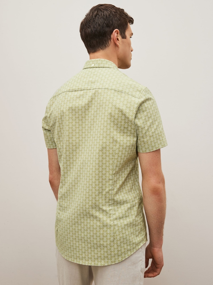 Green Stretch Oxford Printed Short Sleeve Shirt - Image 2 of 5