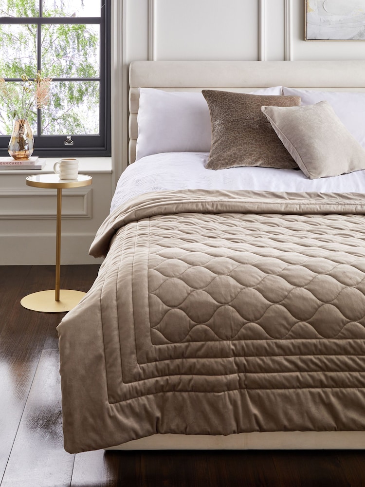 Natural Ogee Quilted Bedspread - Image 1 of 2