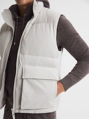 Reiss Stone Westbrook Funnel Neck Puffer Gilet - Image 4 of 5