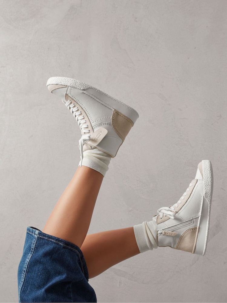 Clarks White Clarks Combi CraftCup Rise Boots - Image 2 of 9