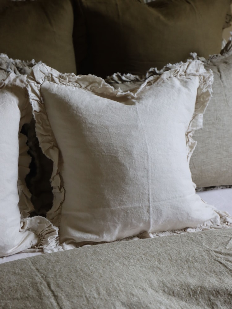Ellenvale Interiors Set of 5 Brown Cushion Covers Combination - Image 2 of 7 Ellenvale Interiors Set of 5 Brown Cushion Covers Combination - Image 2 of 7
