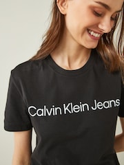 Calvin Klein Jeans Slim 100% Cotton Institutional Black Logo T-Shirt - Image 3 of 4