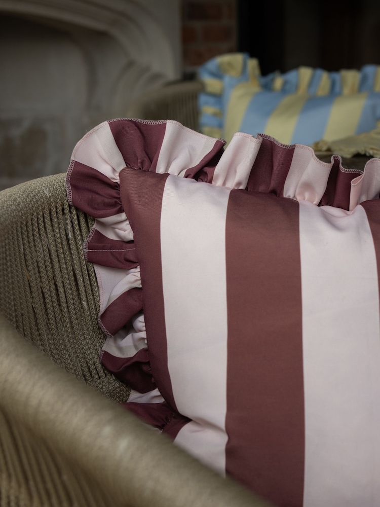 Ellenvale Interiors Burgundy/Pink Outdoor Ruffle Cushion Cover 45 X 45cm - Image 2 of 3 Ellenvale Interiors Burgundy/Pink Outdoor Ruffle Cushion Cover 45 X 45cm - Image 2 of 3