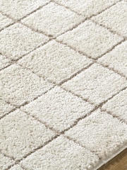 LIVABLISS White Cascade Textured Modern High Pile Rug - Image 4 of 7