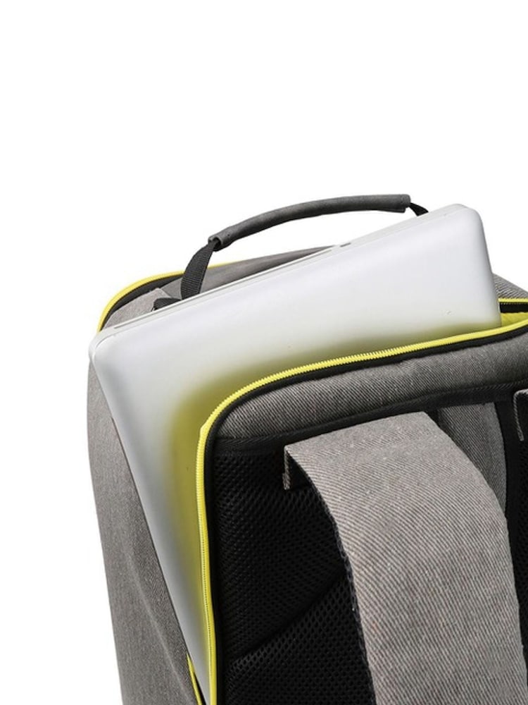 Cabin Max Grey & Yellow Manhattan Cabin Travel Bag 40x20x25 Shoulder Bag and Backpack - Image 6 of 8