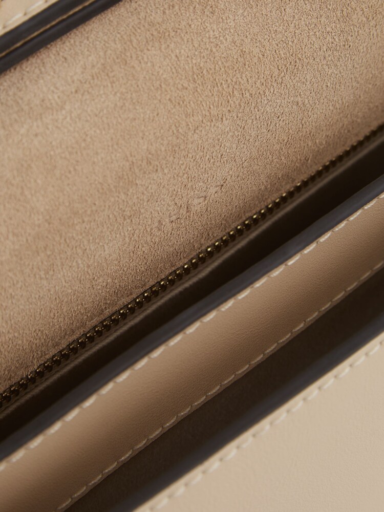 Reiss Buttermilk Daphne Leather Concertina Cross-body Bag - Image 2 of 4