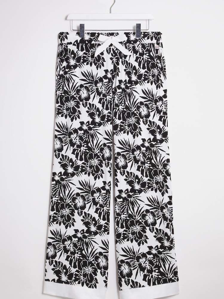 Figleaves Camelia Kurzärmeliger Pyjama, Schwarz - Bild 7 von 7