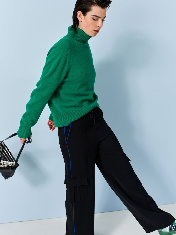 Green - Image 2 of 5